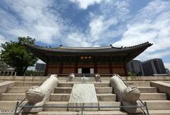 Deoksugung Palace in Seoul after April showers