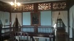 second floor of Balay Negrense with antique furniture