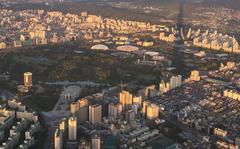 View of Seoul Olympic Park from Lotte World Tower.