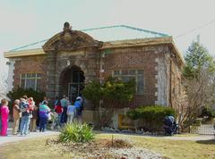 Exterior of Belle Isle Aquarium in Detroit