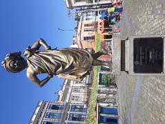 Mercedes Baptista sculpture in Largo de São Francisco da Prainha, Rio de Janeiro