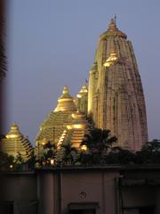 Birla Mandir temple in Kolkata seen from a neighboring 2nd-floor view