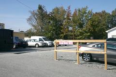 Parking lot dispute between Elmo's Diner and The Tavern in Durham, North Carolina