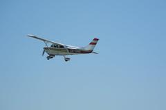 departing Cessna 182 at Stockerau Aerodrome