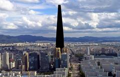 aerial view of Lotte World Tower in September 2016