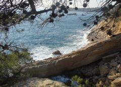 Calanque de l'Escalayole on Côté Bleue in Ensuès-la-Redonne