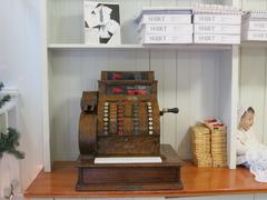 Old-fashioned cash register