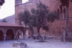 1970-9-20 Athene - Moni Daphniou Church interior