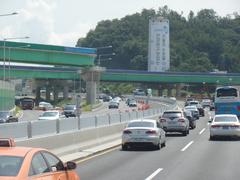 Bukbu Arterial Highway Jungnang Interchange construction zone in Wangjagung Maeul direction