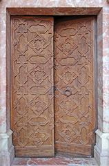 Le Palais des Rois de Majorque, sculpted door of the upper chapel