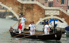 Sunday morning training session in Venice with rowers