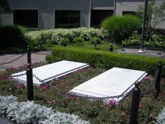 Graves of Harry S. Truman and Bess Truman