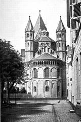 Chorus side of St. Aposteln in Cologne