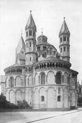 historic view of St. Aposteln Church in Cologne from 1925