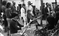 Paris Place du Tertre painting easel 1971