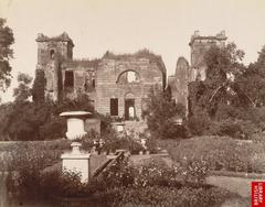 ruined Dilkusha Kothi in Lucknow