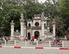 Quán Thánh Temple in Hanoi