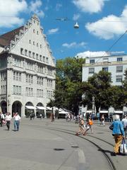 Peterhof-Leuenhof and Zeughauskeller at Paradeplatz, Bahnhofstrasse in Zürich, Switzerland