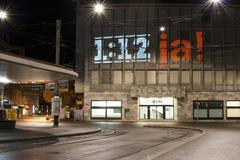 Campaign for 1:12 referendum in Switzerland with a public display at Paradeplatz