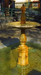 Photo of a national monument in Chile with a fountain