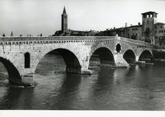 Paolo Monti's photography service in 1972 with black and white prints showcasing Verona.