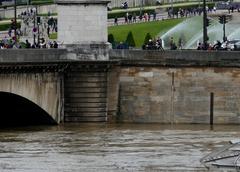 Seine flood level on June 3, 2016, at Pont d'Iéna