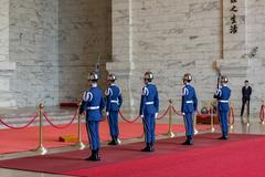 changing of the guard at Chiang Kai-shek Memorial Hall