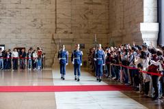 changing of the guard at Chiang Kai-shek Memorial Hall