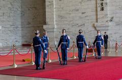 changing of the guard at Chiang Kai-shek Memorial Hall