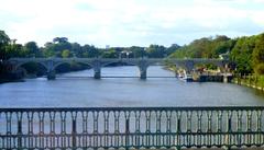 London Richmond Lock Twickenham Bridge