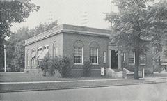 Exterior of Clinton Post Office