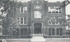 Exterior of Clinton Junior High School in Indiana