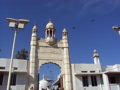 entrance to Haji Ali Dargah