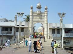 Haji Ali Dargah entrance