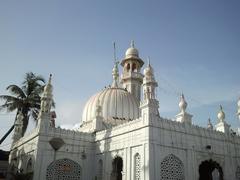 Moschea Di Haji Ali