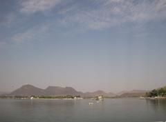 Fateh Sagar Lake in Udaipur, Rajasthan