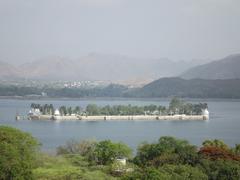 Nehru Garden in Fateh Sagar Lake