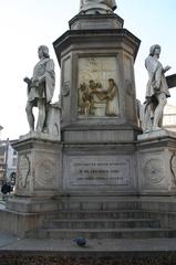 monument to Leonardo da Vinci in Milan