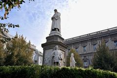 Leonardo Da Vinci monument in Scala square