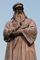 Monument to Leonardo da Vinci in Milan