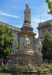 Statue of Leonardo da Vinci in Piazza della Scala, Milan