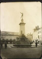 vintage postcard of Leeds Kirkgate Market