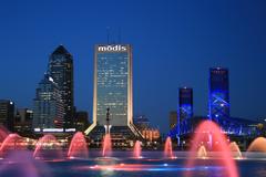 Friendship Fountain at night