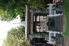 Gangaramaya Temple outdoor pagoda