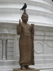 Gangaramaya Temple in Colombo with ornate carvings and statues