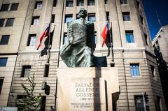 Sculpture in memory of Salvador Allende