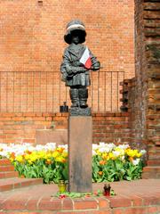 Warszawa Antek Rozpylacz monument in Poland