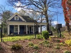 Scenic view of Cherokee Avenue in Grant Park, Atlanta