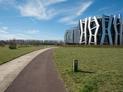 Green Ring of Vitoria-Gasteiz and Caja Vital headquarters