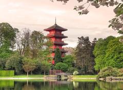 La tour japonaise in Laeken Park during the evening